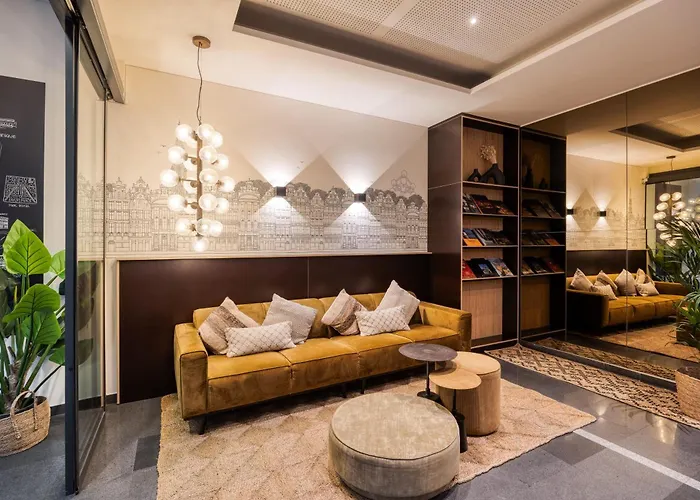 Alma Grand Place Hotel