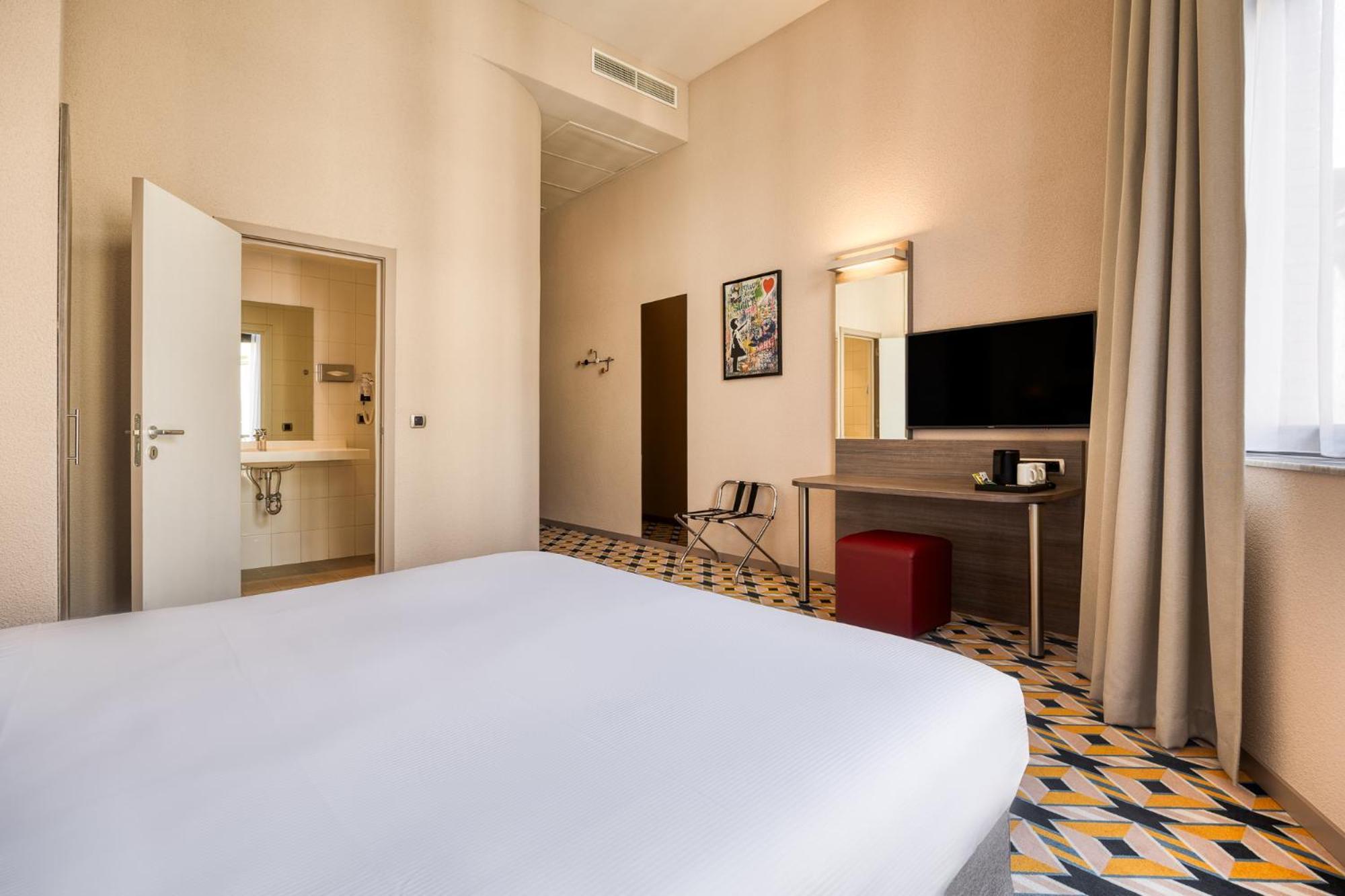 Alma Grand Place 3*